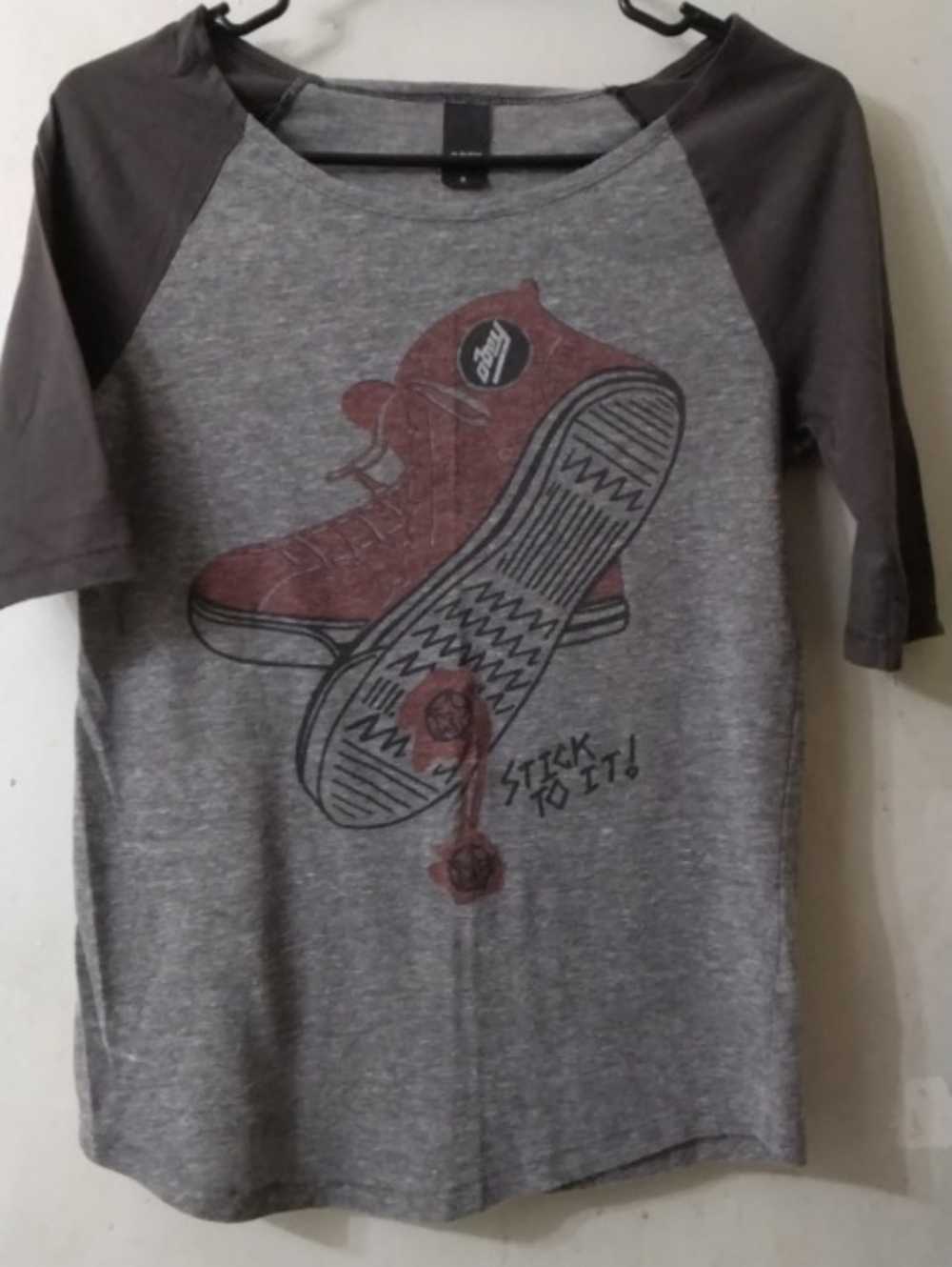 Obey Vintage Gray Raglan Tee with Red Sneaker Graphic Women's Size Small